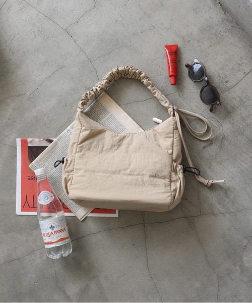 styiro（スタイロ） ショルダーバッグ バッグ ナイロンクシュクシュ