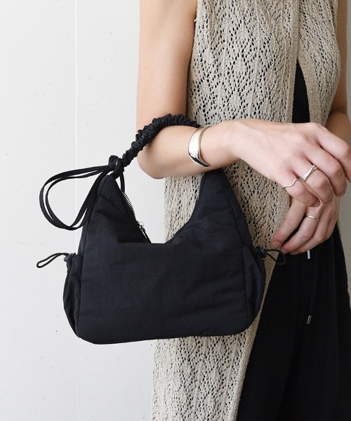 styiro ショルダーバッグ バッグ ナイロンクシュクシュ