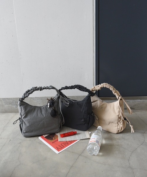 styiro（スタイロ） ショルダーバッグ バッグ ナイロンクシュクシュ