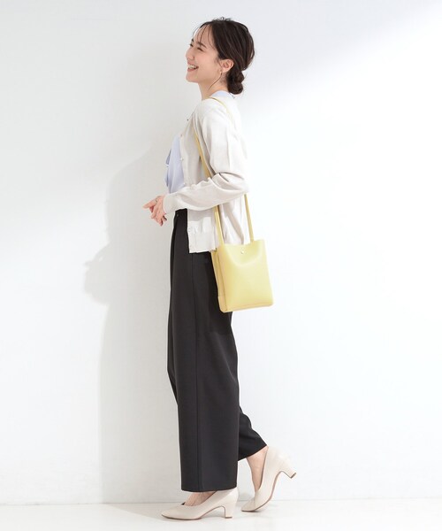 オフホワイト×チューリップ　3ルームズバッグ　ヌビバッグ　真ん中高　ショルダー付 SHOO・LA・RUE（シューラルー） ショルダーバッグ バッグ 「軽量/高