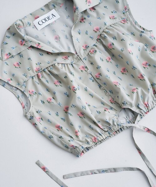 ブラウス シャツ flower Vneck pullover レディースの画像