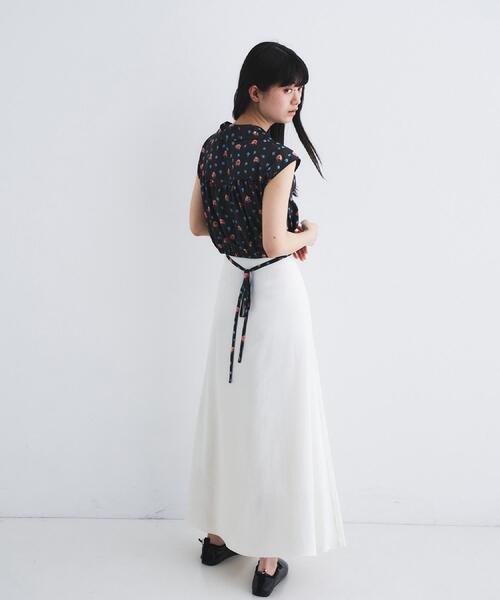 ブラウス シャツ flower Vneck pullover レディースの画像