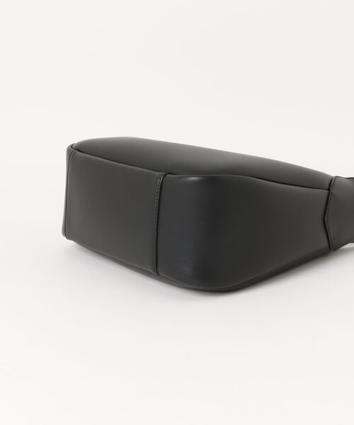 「CHARLES & KEITH」 ショルダーバッグ L ブラック レディース