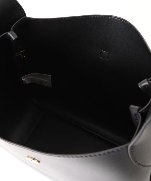 「CHARLES & KEITH」 ショルダーバッグ L ブラック レディース