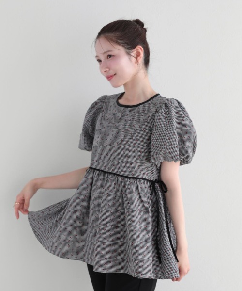 Fit more（フィットモア） バルーン袖チェリーチェックペプラム