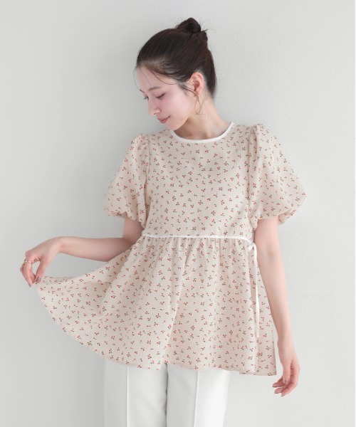 Fit more（フィットモア） バルーン袖チェリーチェックペプラム