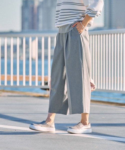 専用 theory　美品　美脚ワイドクロップドパンツ セオリー Theory ワイド クロップド パンツ サイズ2 アイボリー