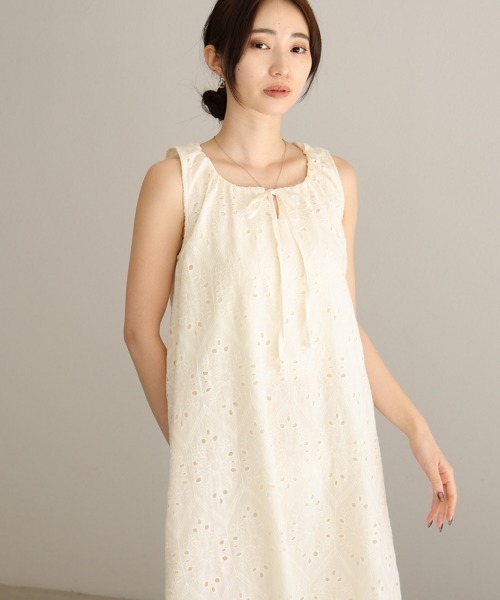 【新品タグ付】Shrimps コットン ミニワンピース 刺繍 オーガンザパネル 新品タグ付】Shrimps コットン ミニワンピース 刺繍 オーガンザ