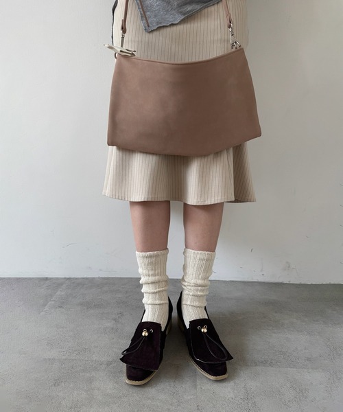 POMUM＆ARTS ローファー suede flap loafer / スウェード フラップ
