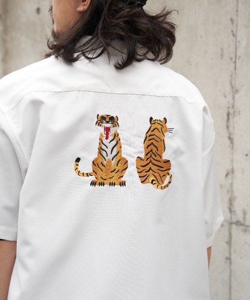 NO NEED（ノーニード） シャツ 半袖 トラ刺繍半袖シャツ メンズ