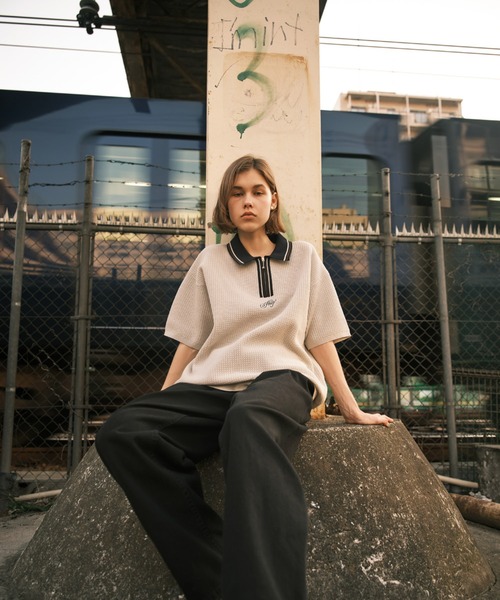 「HUF」 半袖ポロシャツ - パープル系その他 メンズの画像