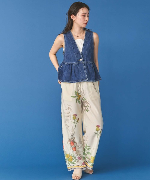ワイドパンツ パンツ プリントローンボタニカルワイドパンツ レディースの画像