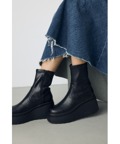 AZUL BY MOUSSY（アズールバイマウジー） ショート ブーツ 「+8cmUP