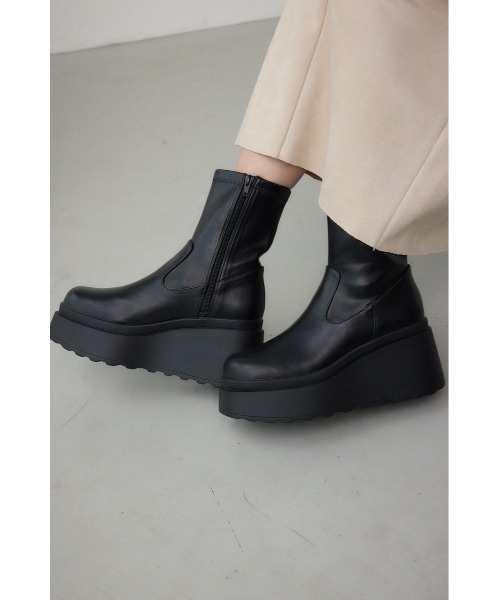 AZUL BY MOUSSY（アズールバイマウジー） ショート ブーツ 「+8cmUP