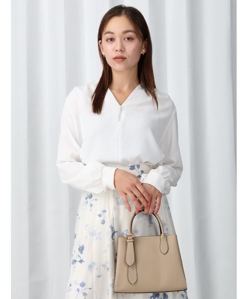 fifth（フィフス） ブラウス シャツ パールデザインVネックブラウス