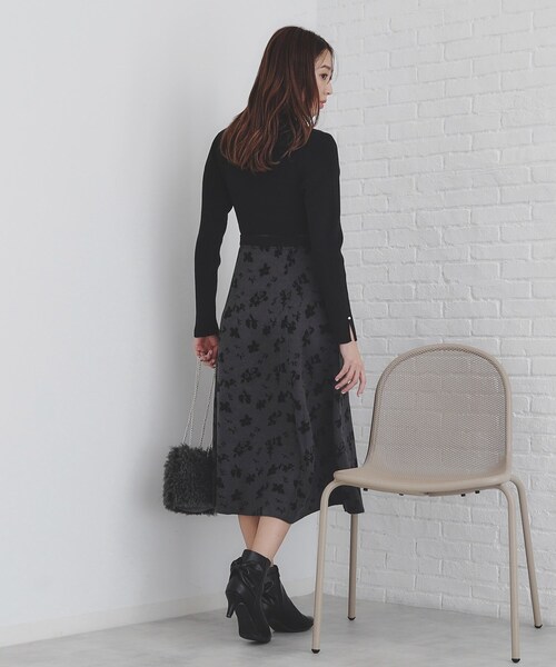 良品◎YSL ニットワンピース 花柄 ロング ゆったり M 黒 ボルドー 花柄ドルマンニットワンピース（ワンピース）｜antiqua（アンティカ