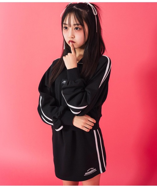 ANAP GiRL セットアップ ライン入ハーフジップ×ミニ裏毛スカート