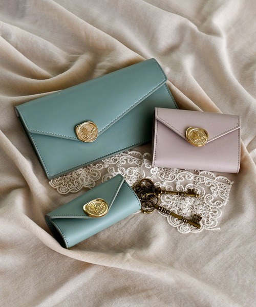 LAZY SUSAN（レイジースーザン） 財布 ウォレットレターコレクション