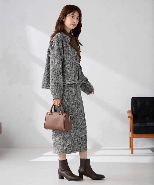 a.v.v（アー・ヴェ・ヴェ） ジャケット ノーカラージャケット ブークレ