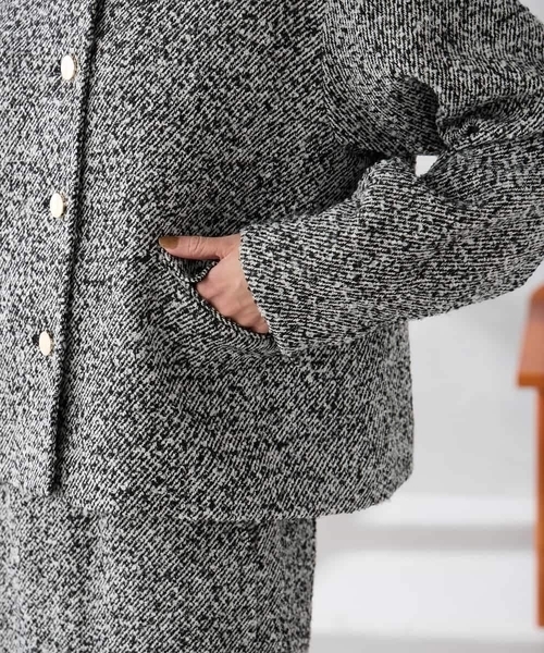 アー・ヴェ・ヴェ（a．v．v）/ブークレノーカラージャケット a.v.v（アー・ヴェ・ヴェ） ジャケット ノーカラージャケット ブークレ