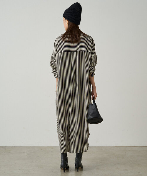 「LOUNGEDRESS」 シャツワンピース FREE ブラック レディースの画像