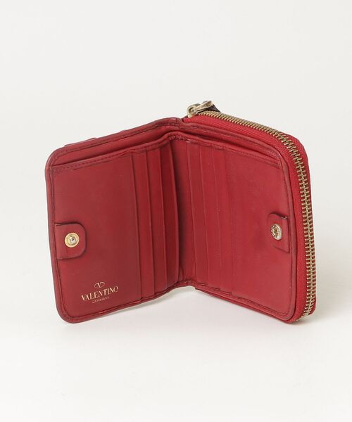 【相場半額以下】箱付属品付VALENTINO 二つ折り財布 レッド VALENTINO（ヴァレンティノ） プレートロゴ 財布 - レッド レディース
