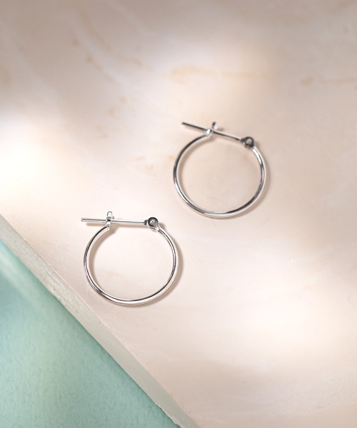 エステール　ESTELLE K18WG フープピアス 両耳用 ESTELLE（エステール） ピアス K18 ホワイトゴールド フープピアス(M
