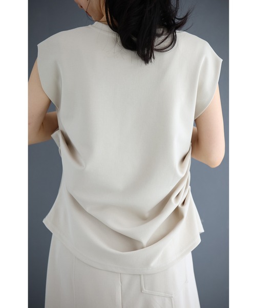 SUKALA アシンメトリードレープTee