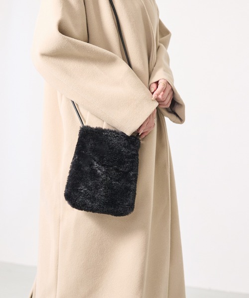 welleg（ウェレッグ） ショルダーバッグ バッグ マグネットボタン付き