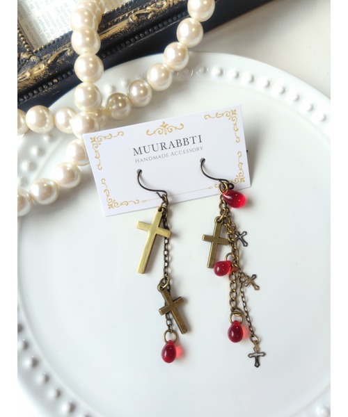 ピアス 「MUURABBTI」十字架と赤い雫のピアス(MA) レディース | TONE