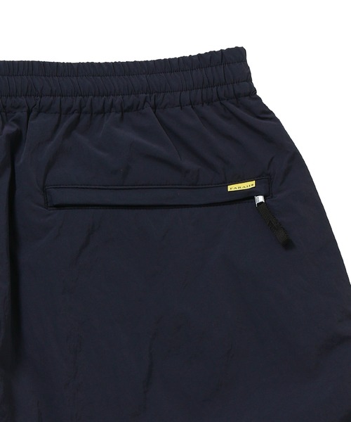 パンツ FARAH NYLON JOGGER SHORTS everyone FARAH NYLON JOGGER SHORTS everyone - メルカリ