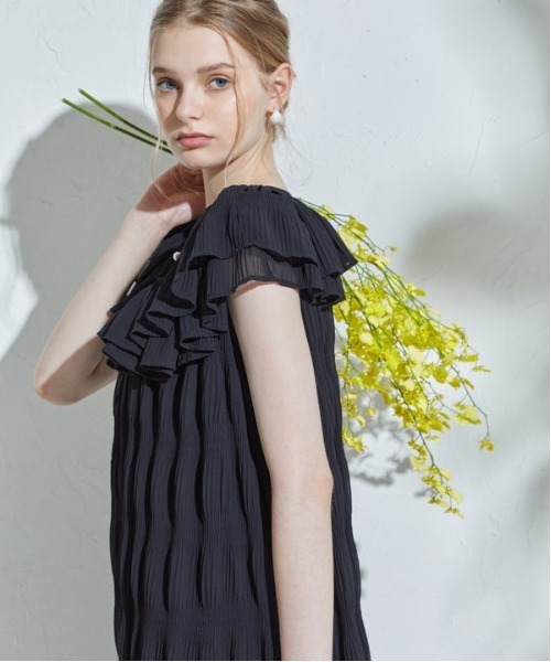 ERADIE（エラディエ） ワンピース Border Pleated Long one-piece