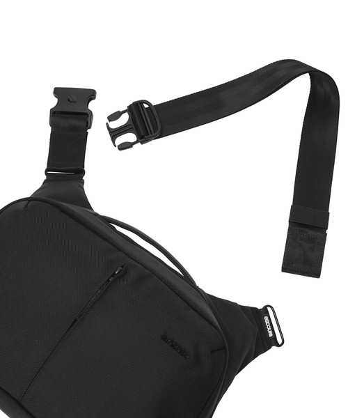 incase（インケース） ショルダーバッグ Tracks Sling メンズ