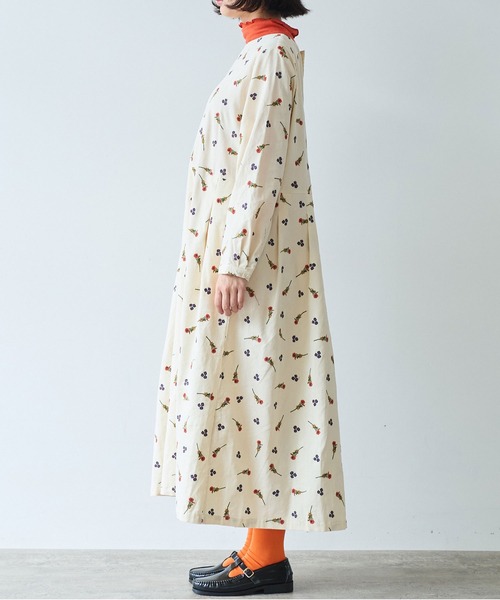 bulle de savon（ビュルデサボン） ワンピース シュウメイギク刺繍