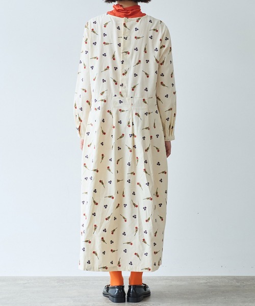 bulle de savon（ビュルデサボン） ワンピース シュウメイギク刺繍