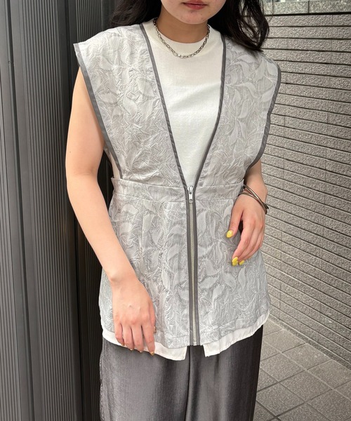 ブラウス シャツ 「＆g'aime」リーフエンボスビスチェ　Leaf-Embossed Bustier レディース