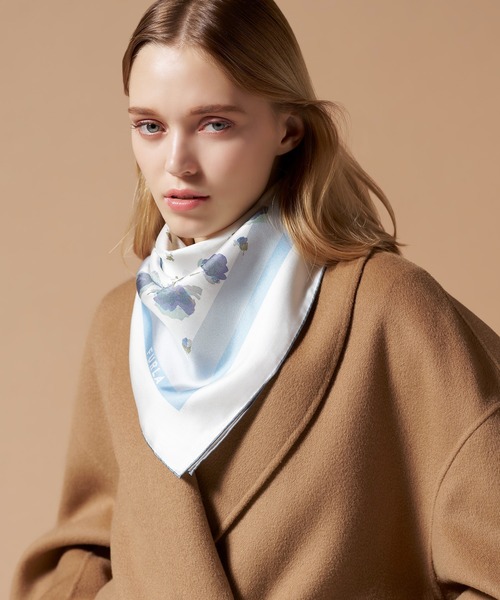 FURLA（フルラ） スカーフ バンダナ シルク100％ スカーフ ”FURLA ロゴ