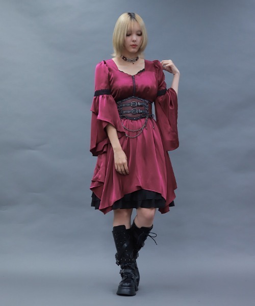 NIBBLE POISON（ニブルポイズン） ワンピース フレアスリーブイレヘム