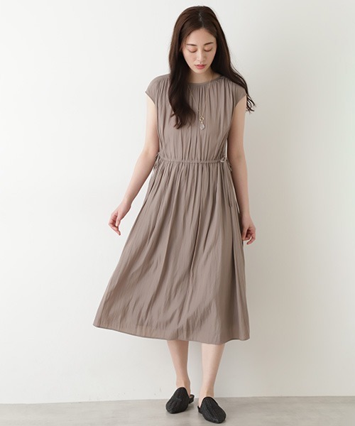 「NATURAL BEAUTY BASIC」 半袖ワンピース SMALL ベージュ レディース_画像4