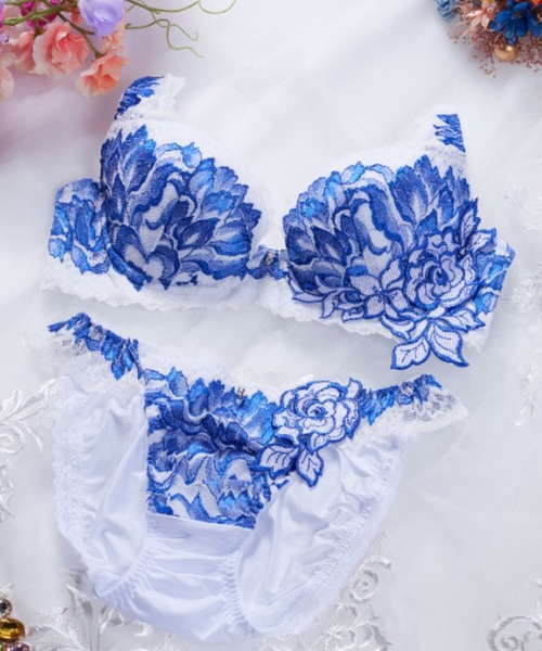 Due Perle（ドゥペルル） ブラジャー ショーツセット 「しっかり美胸