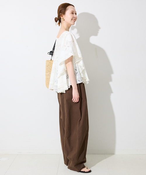 新品　SLOBE IENA レースフリルVネックブラウス　ホワイト レースフリルVネックブラウス（シャツ／ブラウス）｜SLOBE IENA