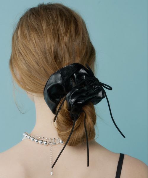 Su1.（スイ） シュシュ 「Su1.」スウェードリボン×フェイクレザー