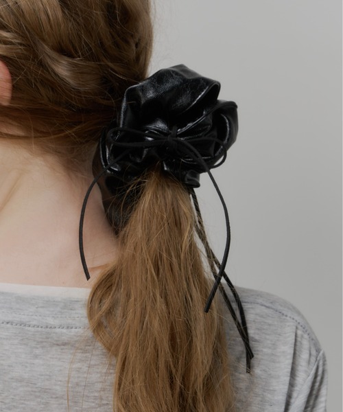 Su1.（スイ） シュシュ 「Su1.」スウェードリボン×フェイクレザー