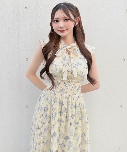ワンピース リボンタイフラワーワンピースの画像
