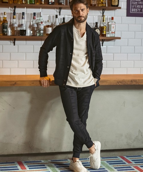 パンツ 1PIU1UGUALE3 RELAX(ウノピゥウノウグァーレトレ リラックス)ランダムハウンドトゥース ジャガードジョガーパンツ メンズの画像