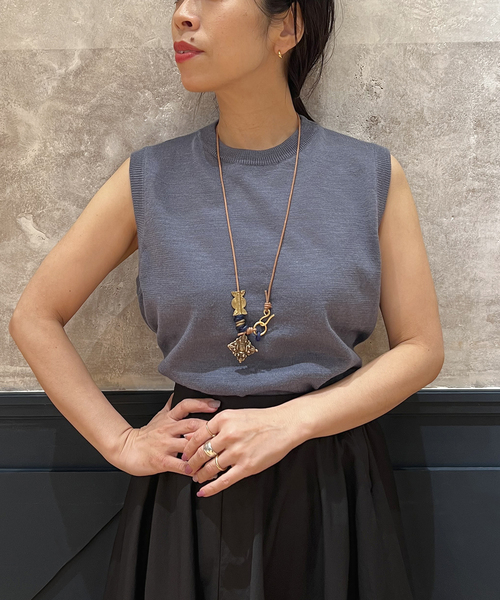 IENA la boucle ノースリーブ ブラウス 30%OFF ¥18,480｜IENA｜IENA LA BOUCLE C/Pポプリンフリルカラーシャツ