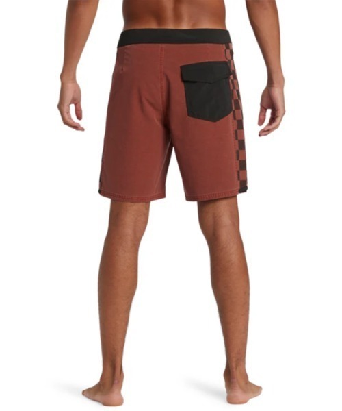 Quiksilver クイックシルバー　ボードショーツレッド チェック柄水着 セール】ORIGINAL SCALLOP 18/クイックシルバーサーフトランクス