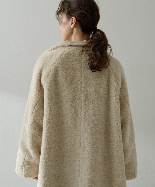 週末値下げ中！ウィムガゼット ウールボアコート　アイボリー　白 週末値下げ中！ウィムガゼット ウールボアコート アイボリー 白 週末