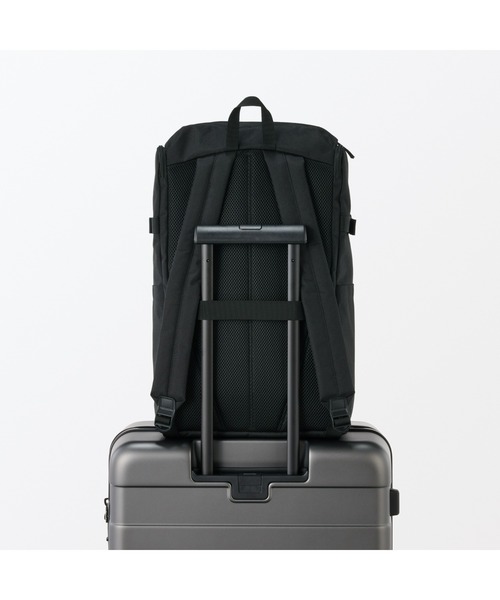 無印良品（MUJI） デイバック リュック 肩の負担を軽くする 撥水上から