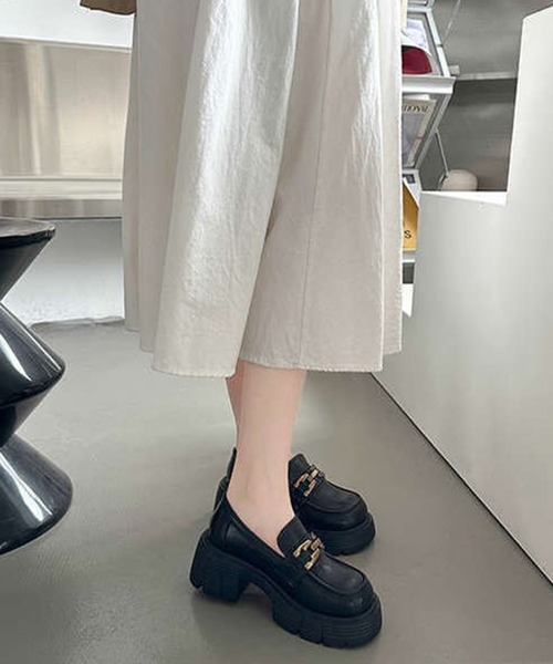 c.u.l ローファー 厚底 バックル付き チャンキーヒール ローファー